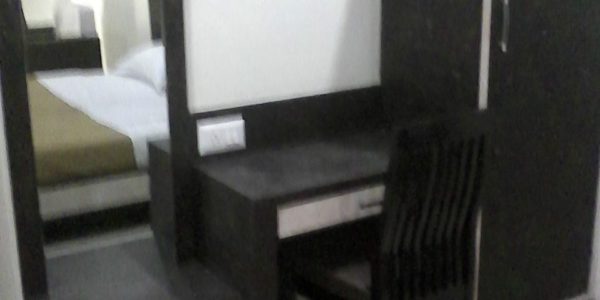 Room Dresing table